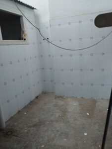 patio con azulejos inmobicasasbullas