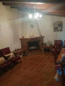 Buhardilla con chimenea de lumbre inmobicasasbullas