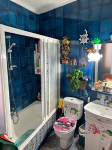 cuarto de baño con bañera inmobicasasbullas