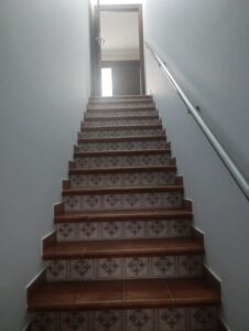 escaleras inmobicasasbullas