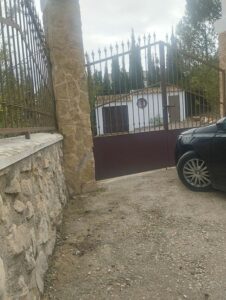 verja inmobicasasbullas